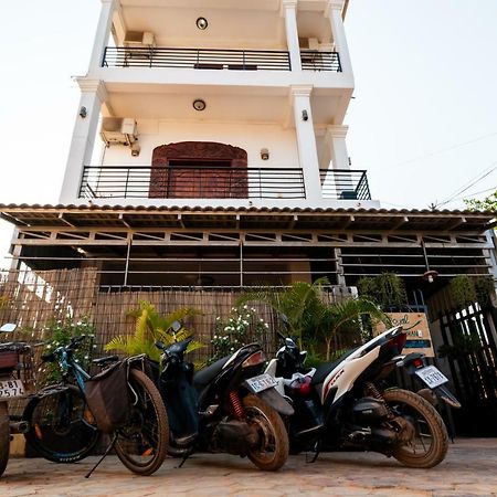 Royal Sok Chhan Siem Reap Exterior photo