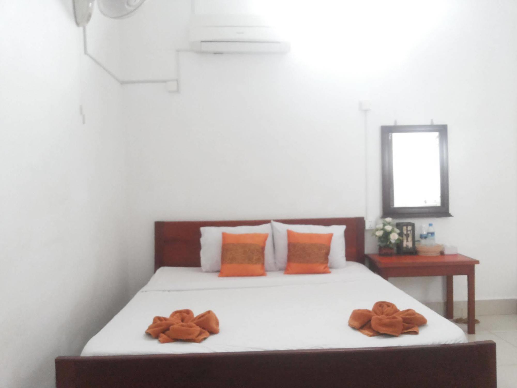 Royal Sok Chhan Siem Reap Exterior photo