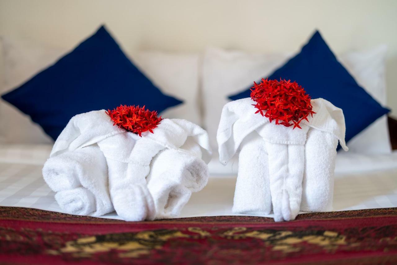 Royal Sok Chhan Siem Reap Exterior photo